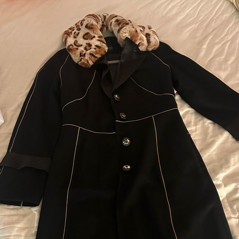 Vintage Black Trench Coat with Real Fur Collar (never wear)